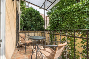 KAZ7 Kazinczy Apartment Budapest